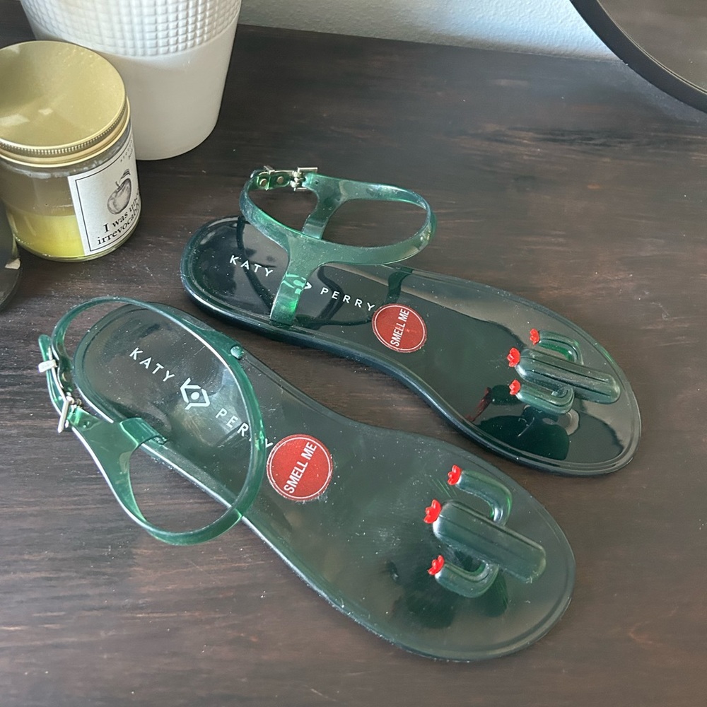 Katy Perry Women’s Size 9 Jelly Cactus Sandals